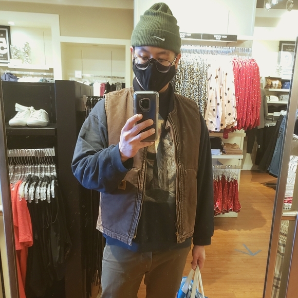 Meet your Posher, Kingsley - Picture 1 of 1